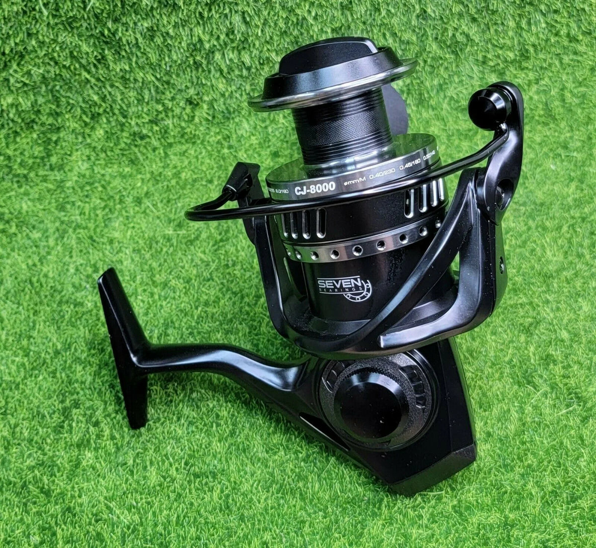 Okuma Cedros 8000 5.4:1 Left/Right Hand Fishing Spinning Reel K51203