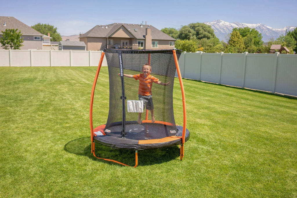 6-Foot Trampoline with Enclosure Y1242