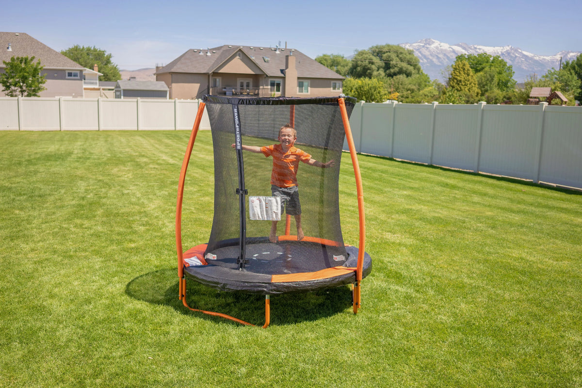 6-Foot Trampoline with Enclosure Y1242