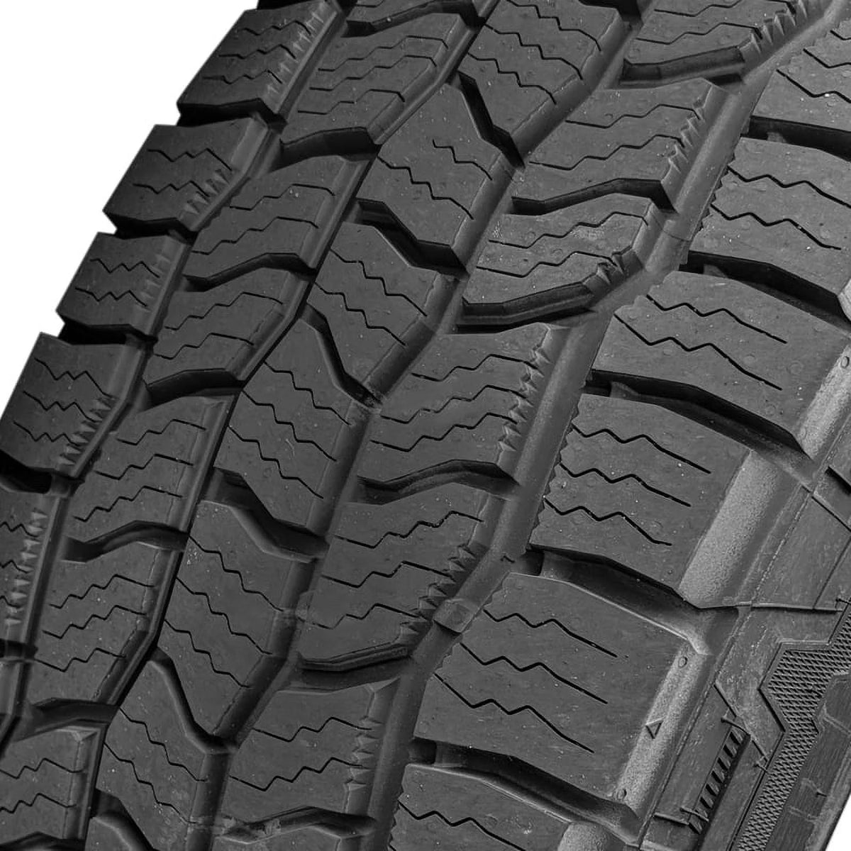 All-Terrain Tire 235/70R16 106T G113