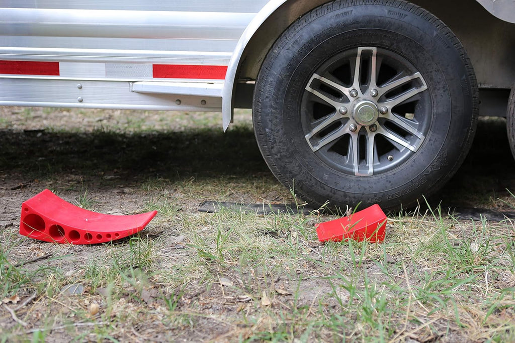2-Pack Camper Leveler & Chock Set with Rubber Mats V9617