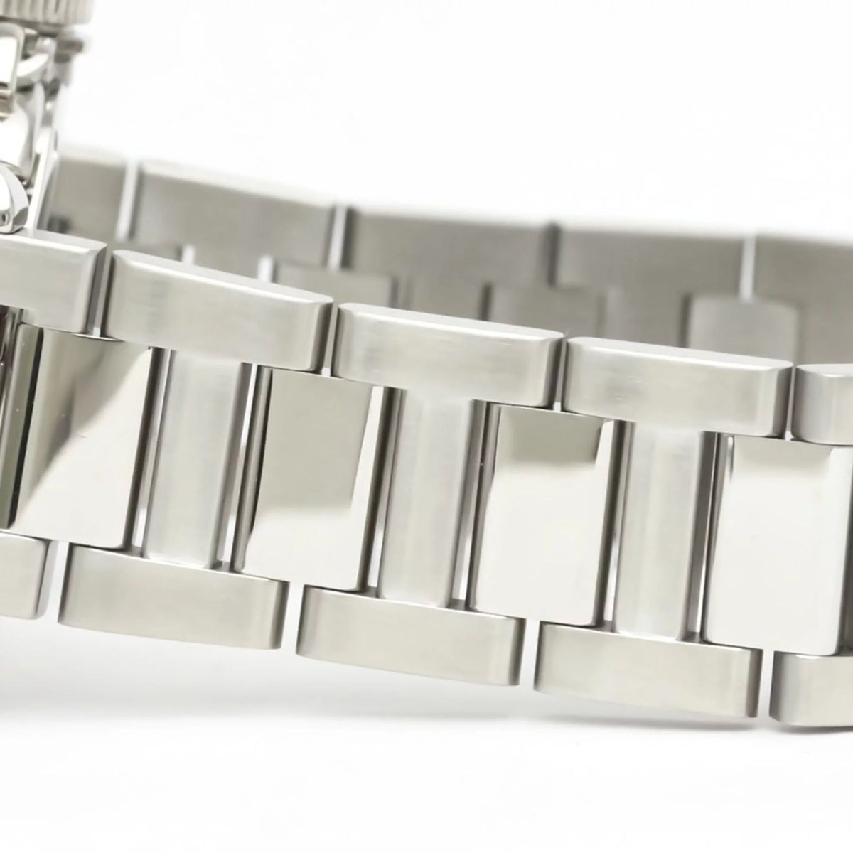Pre-Owned Steel Quartz Ladies Watch R2676