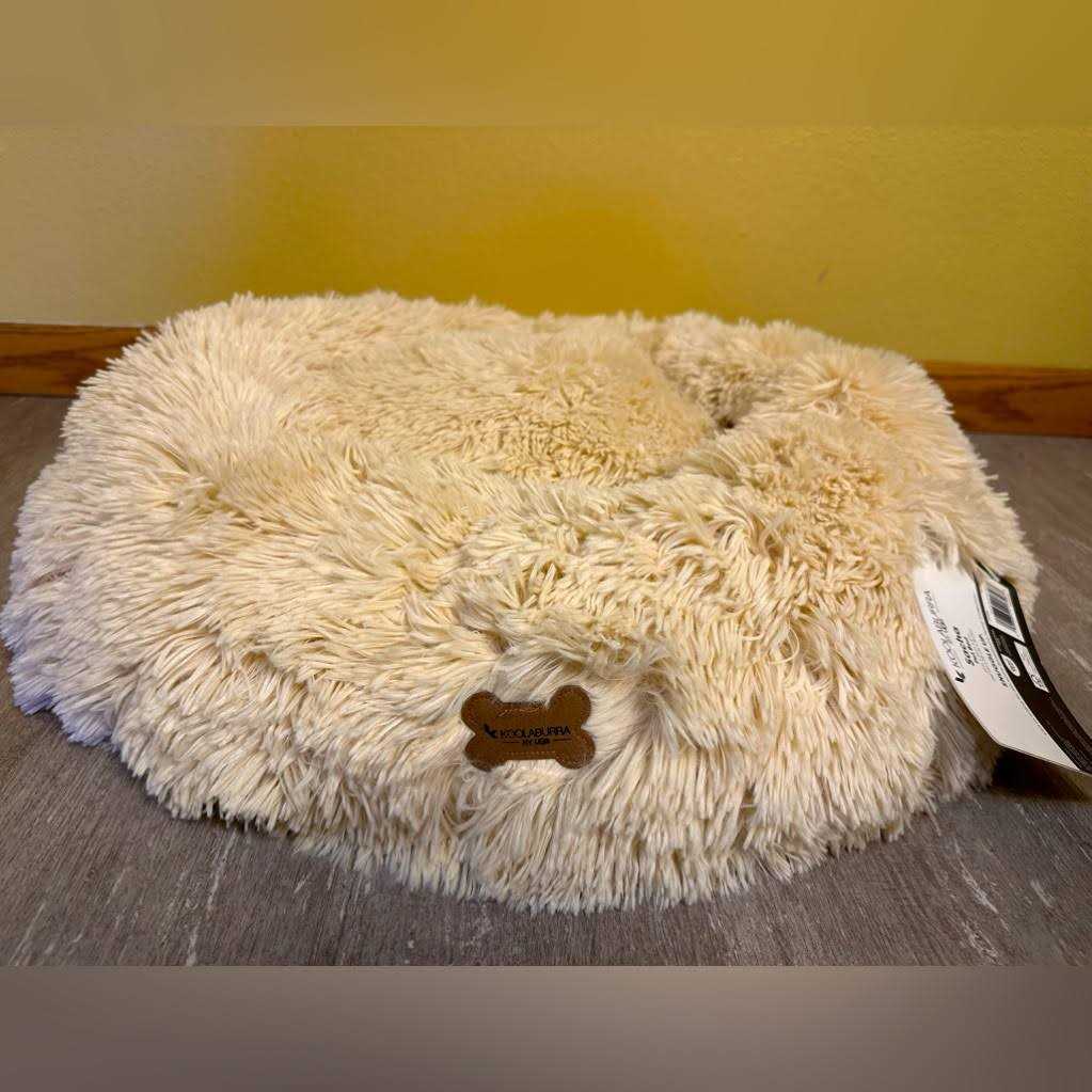 Faux Fur Pet Bed D54221