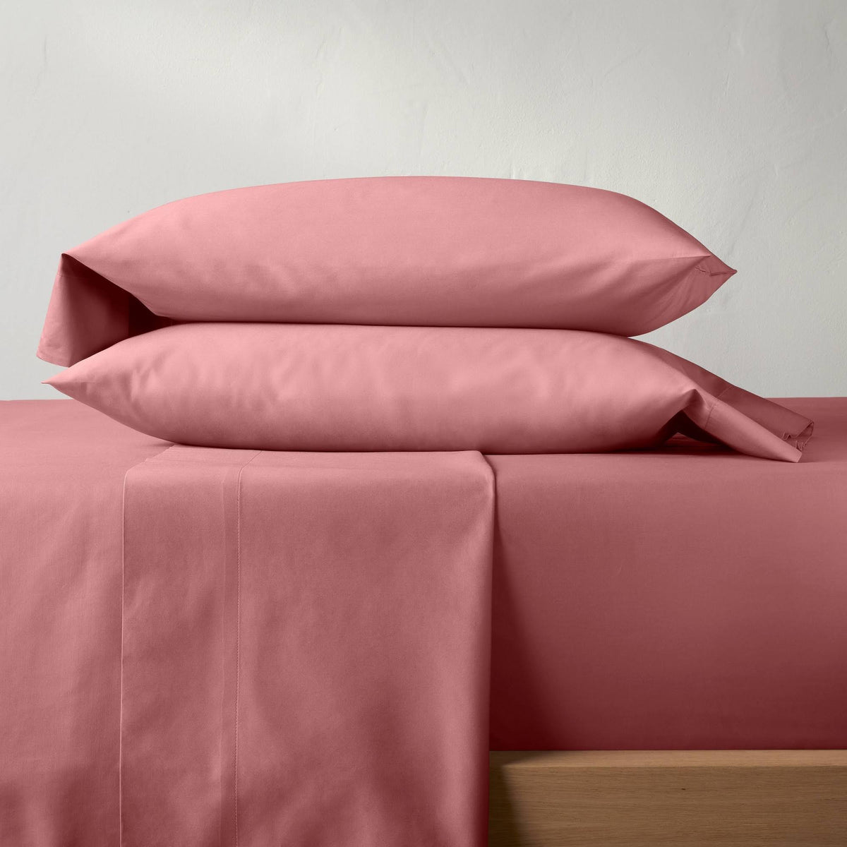 300 Thread Count Temperature Regulating Sheet Set U46147