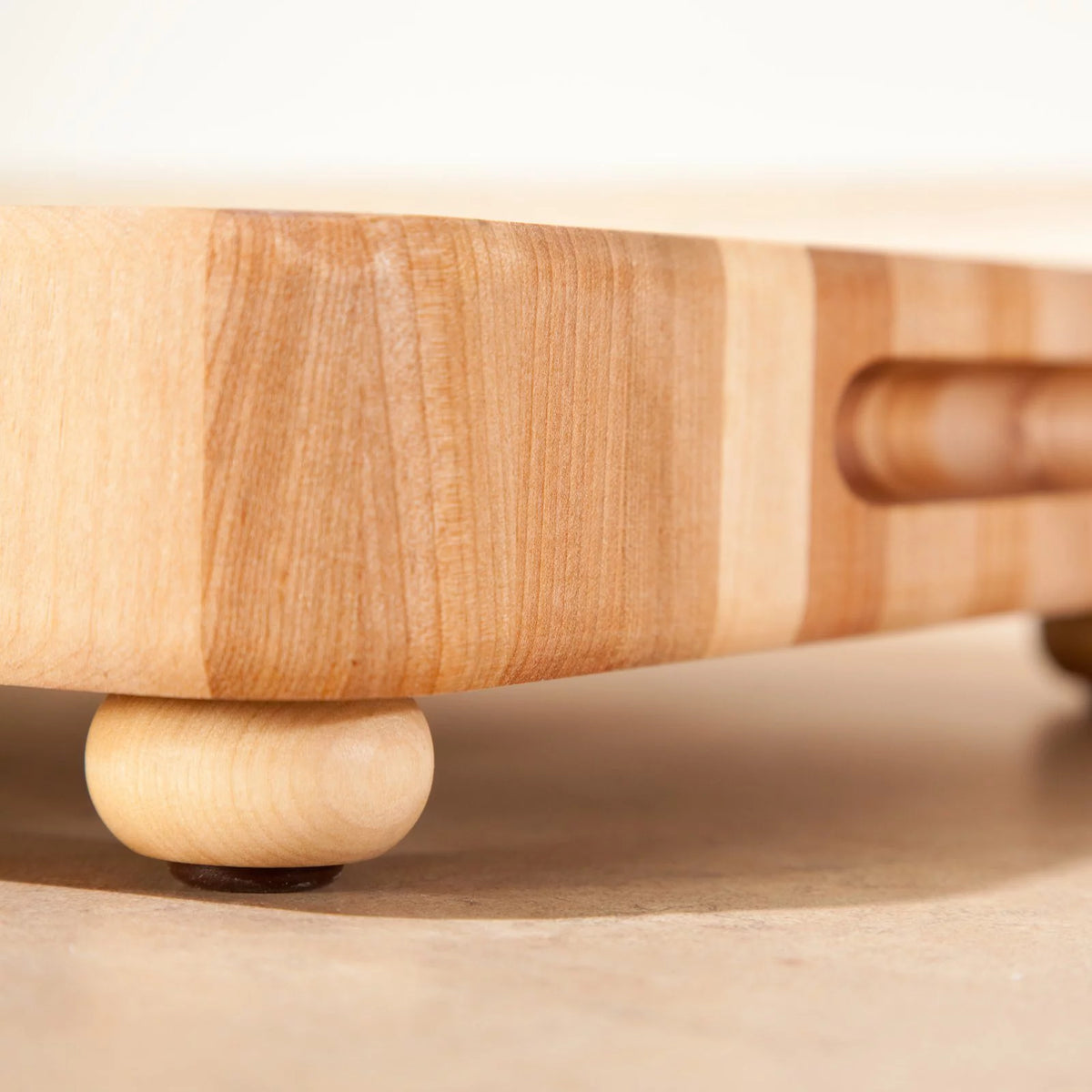 Birch End Grain Cutting Board with Feet M45411
