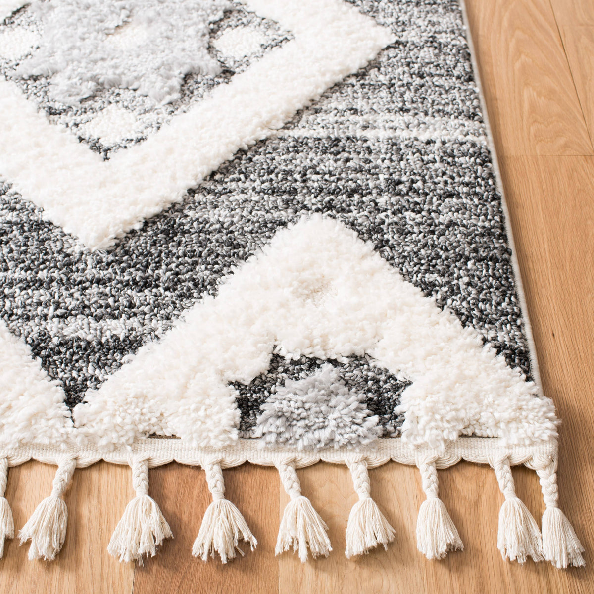 Polypropylene Gray Rug B6801