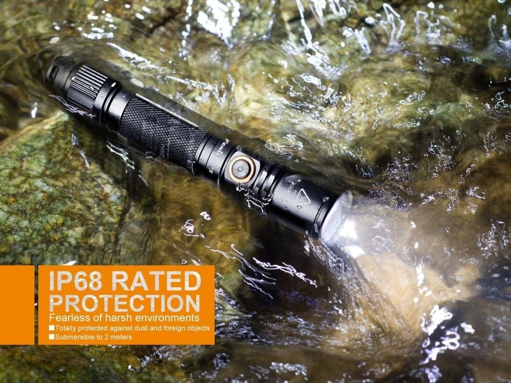 1000 Lumen Tactical Flashlight with Rechargeable Batteries H991804