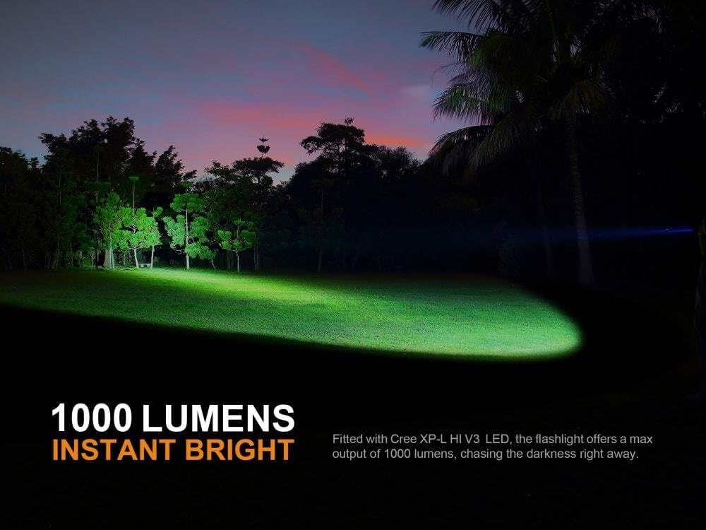 1000 Lumen Tactical Flashlight with Rechargeable Batteries H991804