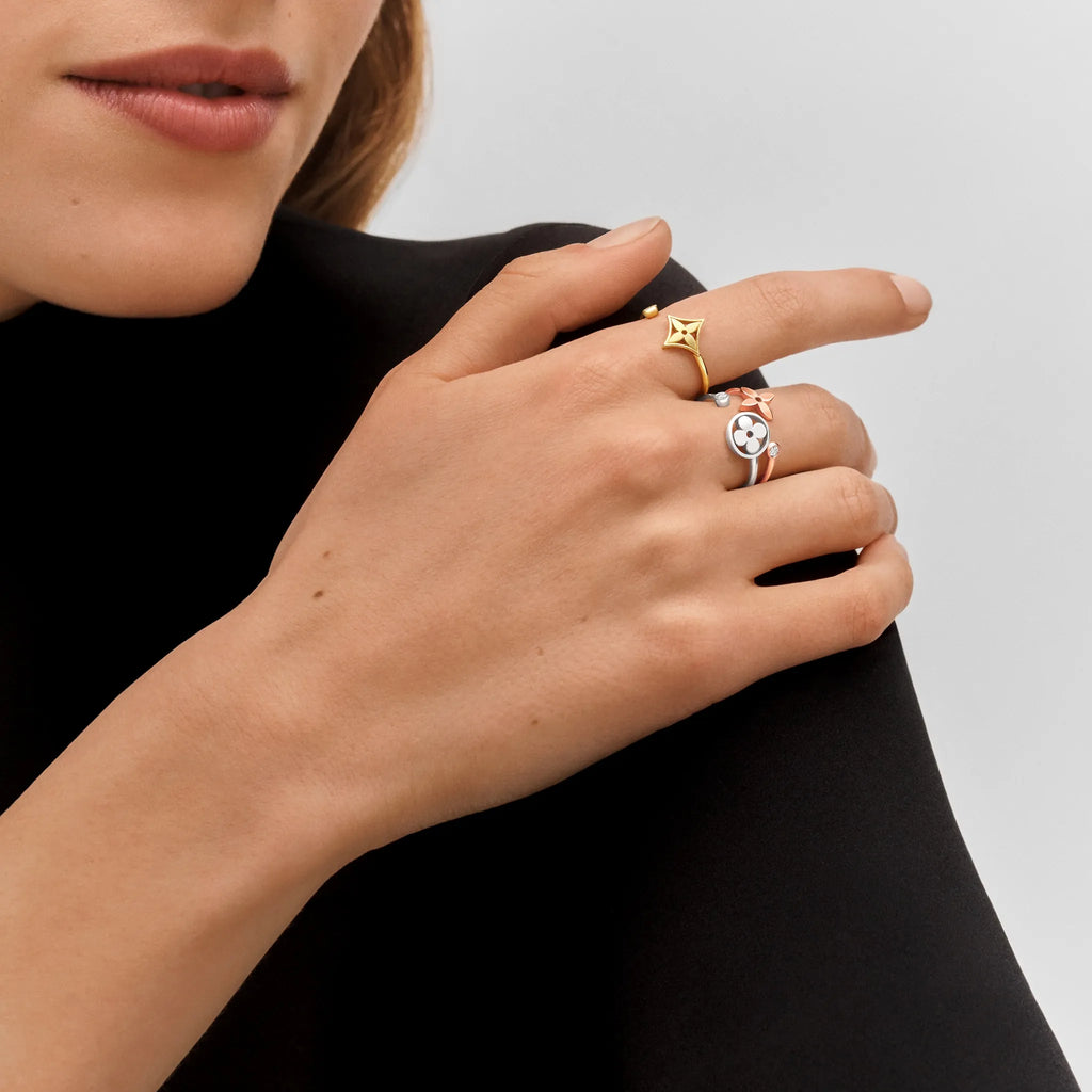 Gold Diamond Ring E684