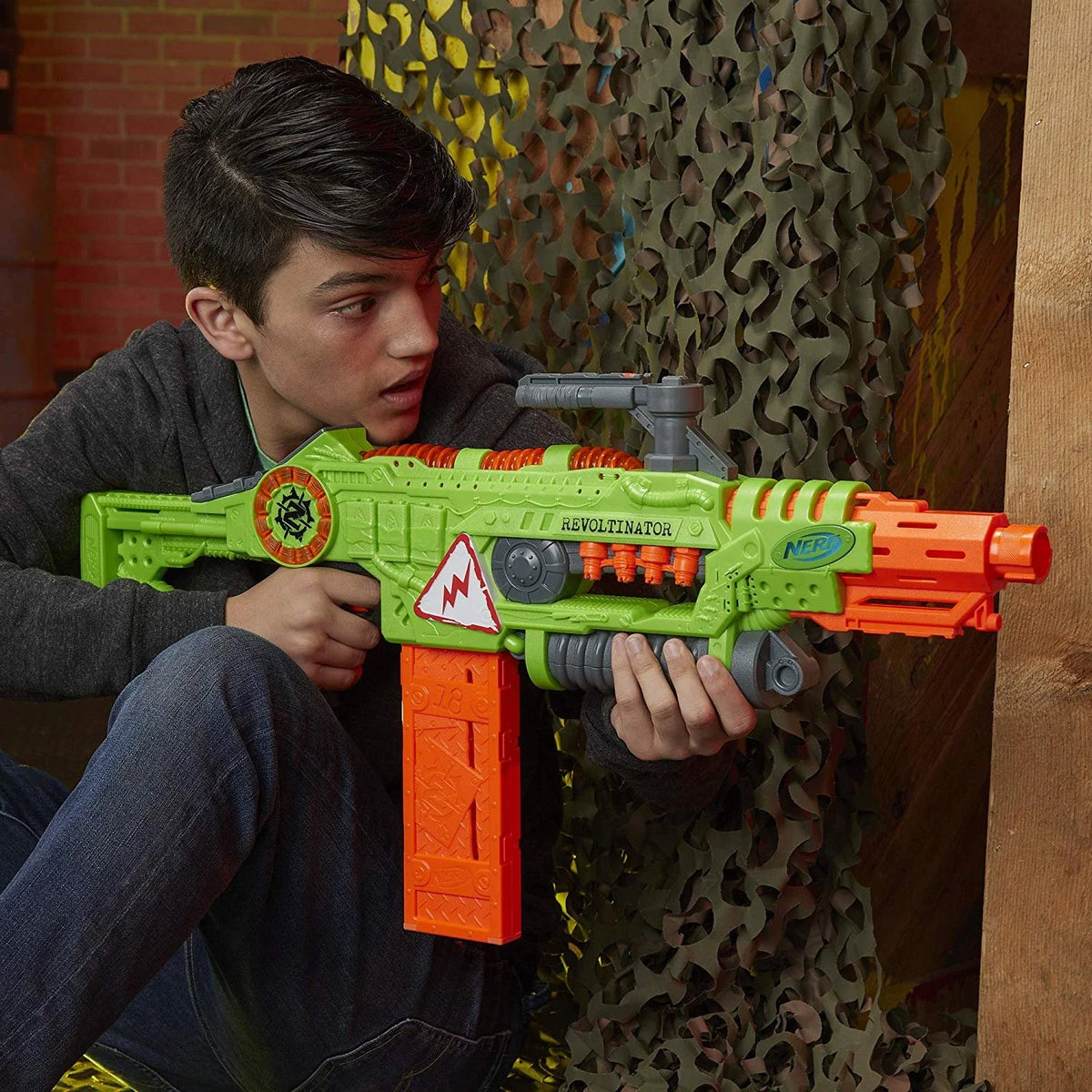 Motorized Toy Blaster with 18 Official Darts B98475