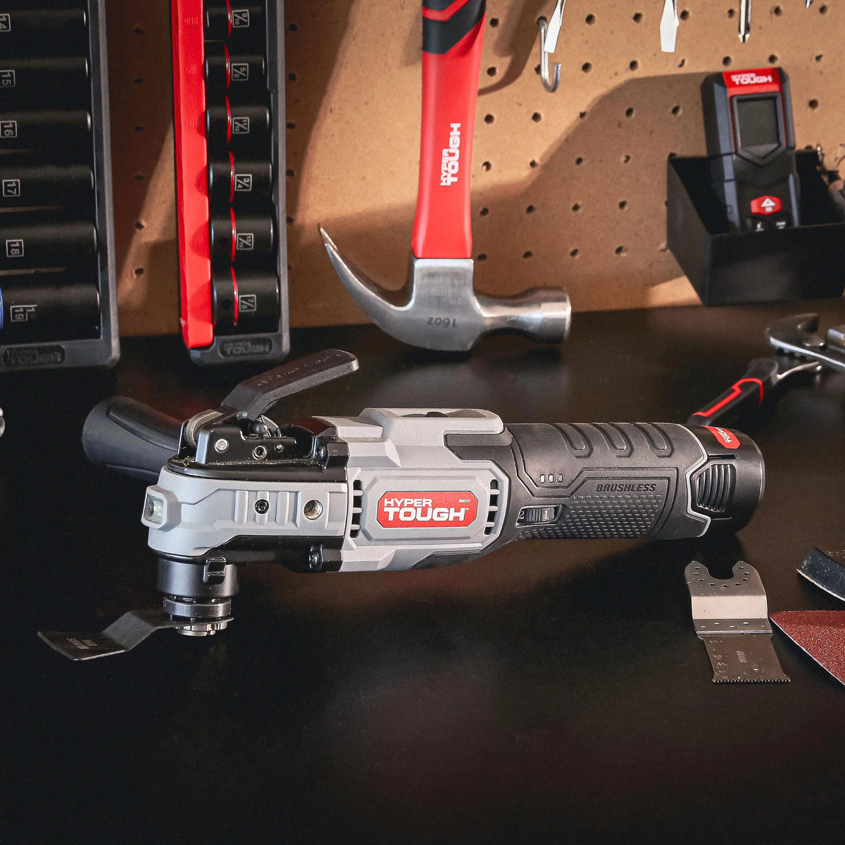 12V Max Lithium-Ion Brushless Oscillating Multi-Tool with Battery and Charger B913654